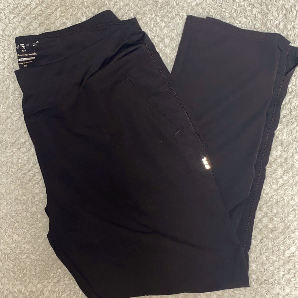 Healing Hands 360 XL scrub pant. Gently used